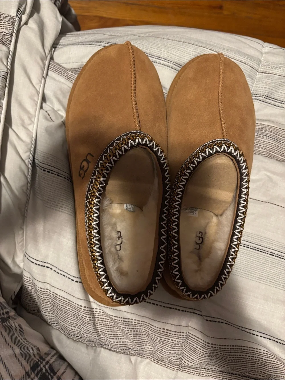 UGG Black and Tan Logo Shoe Box